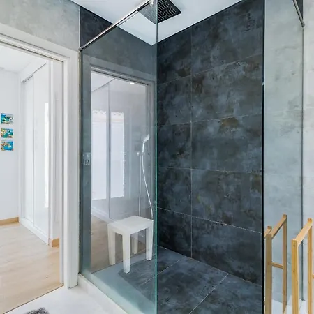 Luxury Townhouse In Lagos Old Town | Rooftop